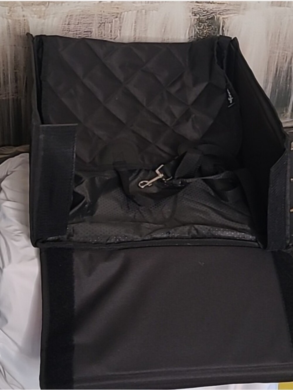 New! Wuglo Small pet animal dog car carrier portable travel seat Black